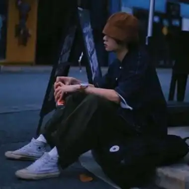 忧郁男生伤感悲伤头像高清大全