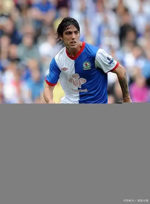 意大利足坛的超级巨星:托蒂,皮耶罗和巴雷西的讨论