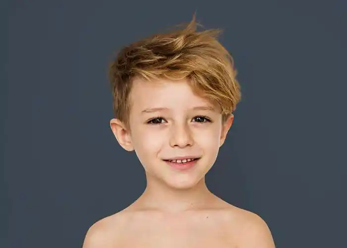 小男孩,裸露,白人,露胸,工作室_高清图片_全景视觉