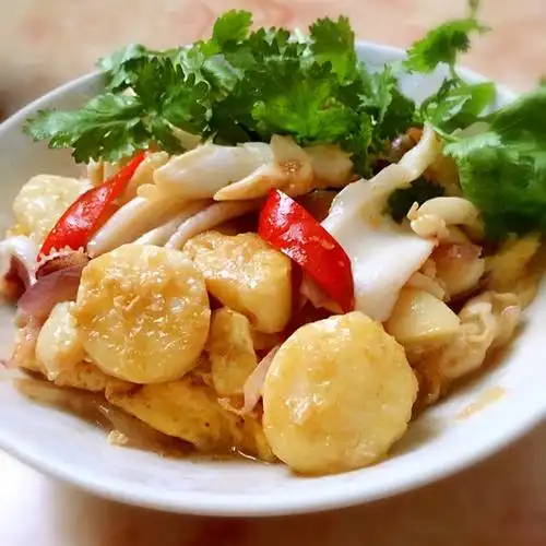 搬砖头的女子做的铁板海鲜日本豆腐 seafood with japanese dofu