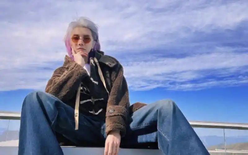 【华晨宇】浅梦一个能和大哥perper一起在哥的阳台上坐一坐