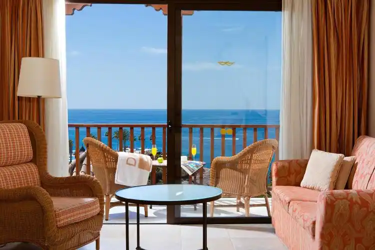 休闲海景房装潢设计效果图