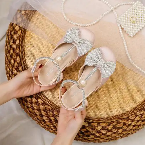 蝴蝶结珍珠女童高跟鞋新款韩版时尚粗跟中大童单鞋舞台表演公主鞋