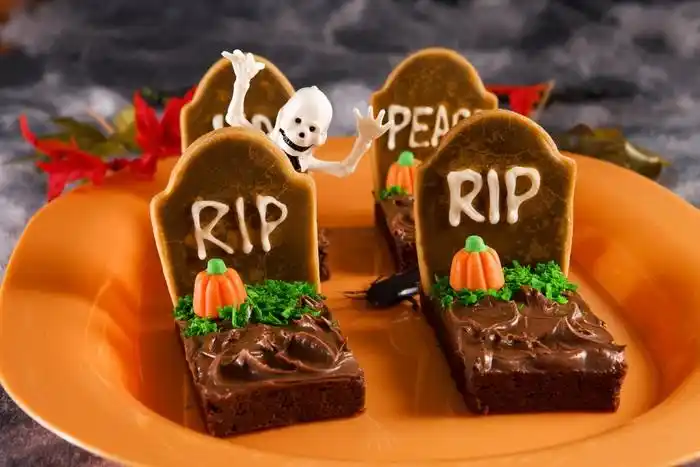 top 35 halloween sweet treats you ought to try this year