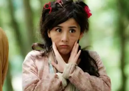 《射雕英雄传》:4位"傻姑",前3位都是装傻,只有她是真傻妞