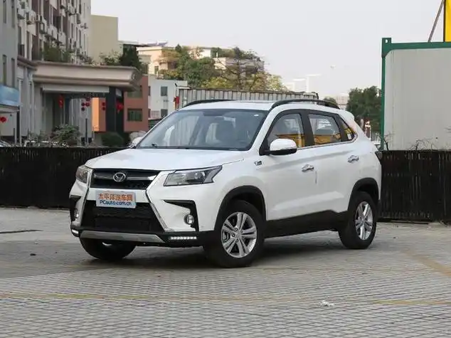 北汽幻速车图片和价格(北汽幻速汽车图片和报价)北汽幻速s7七座suv 幻