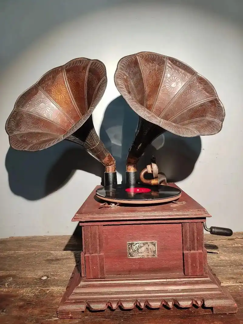留声机.旧藏老花梨实木老式台式手摇老式双喇叭留声机 ,保存完 - 抖音