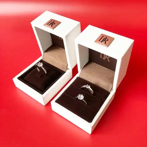 dr钻戒盒 新款双开门dr钻戒盒子求婚戒指盒首饰包装盒对戒婚礼仪式用