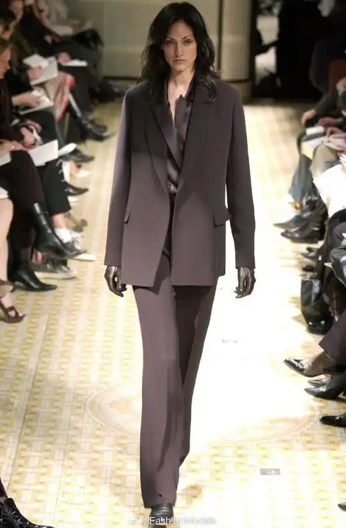 2002#老秀场回顾#回头看martin margiela担任创意总监时期的爱马仕,正