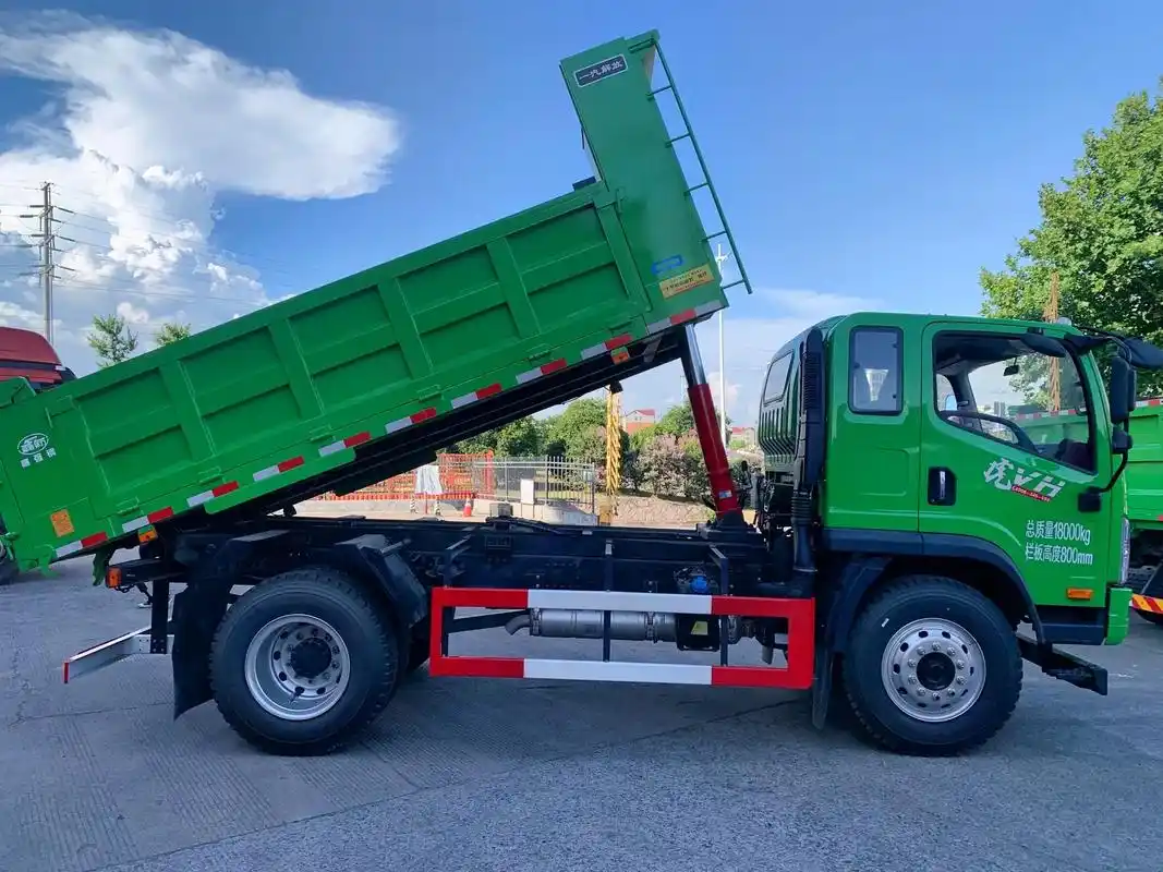 解放单桥小自卸特价福利!解放升级单桥小自卸,潍柴四缸19 - 抖音