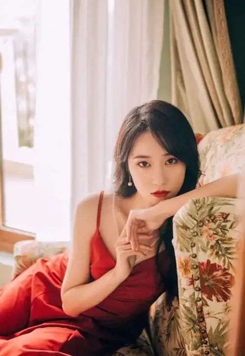 蒋芸的魅力壁纸照片