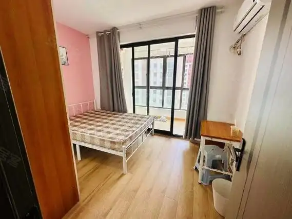 上海松江泗泾泗泾新苑(西区)9号线泗泾站 地铁口800米 泗泾新苑 朝南