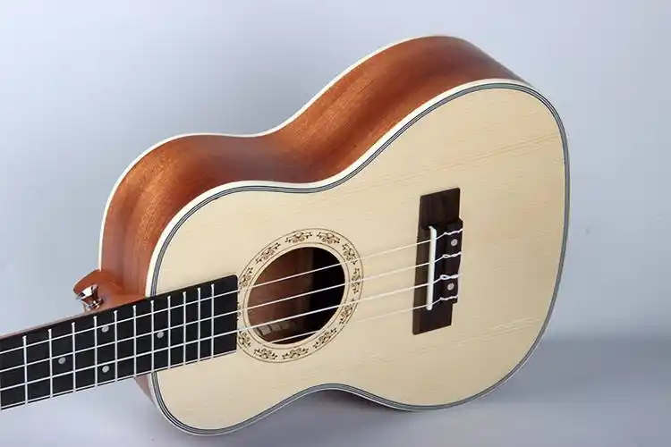 厂家供应21寸24寸26寸云杉沙比利四弦琴尤克里里夏威夷小吉他批发