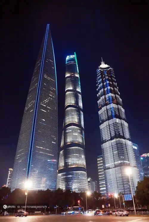 上海浦东陆家嘴三高摩天楼地标建筑见证魔都开发开放发展历史