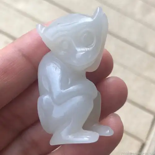 和田玉小猴子挂件