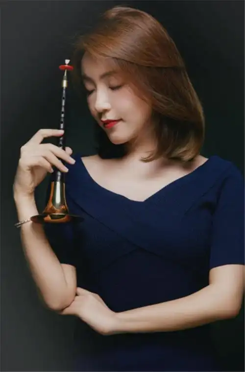 出生于唢呐世家,成长于齐鲁大地刘雯雯出生于唢呐世家,地处儒家文化源