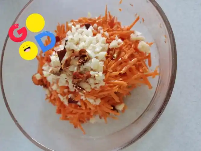 超级好吃超级方便的凉拌胡萝卜