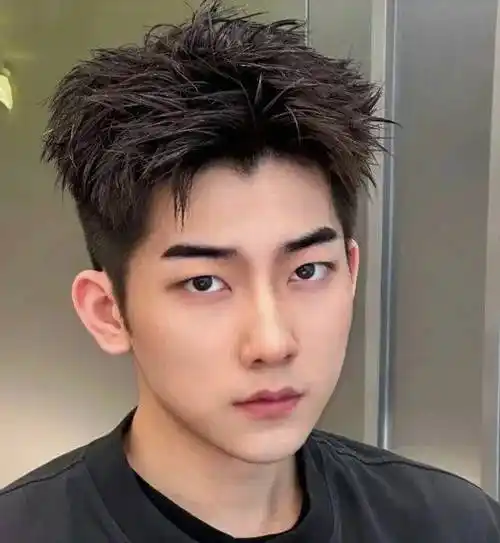 9款男生烫发云集,时尚前卫个性潮流风_发型_造型_瓜子脸