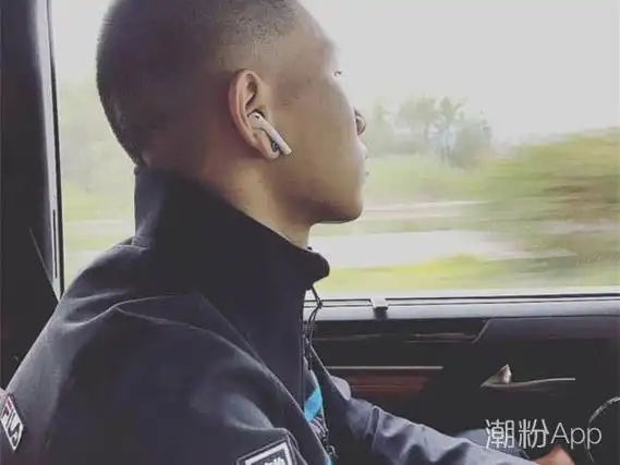 陈坤儿子陈尊佑近照曝光 身材高大硬朗迷人