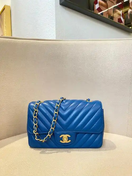 chanel 香奈儿 cf大mini 99新 27开