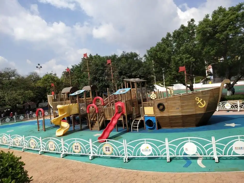 广州天河儿童公园,周末最常去的地方,有很多儿童玩的设施,环境卫生