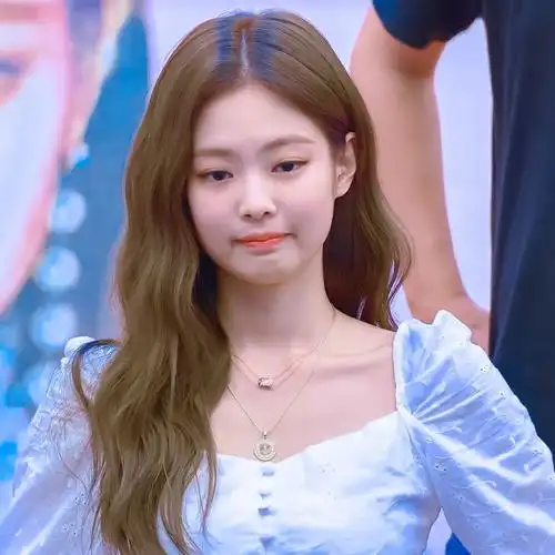 blackpink头像【爱豆头像】【女生头像】【女头】by俞书眠,抱图dd