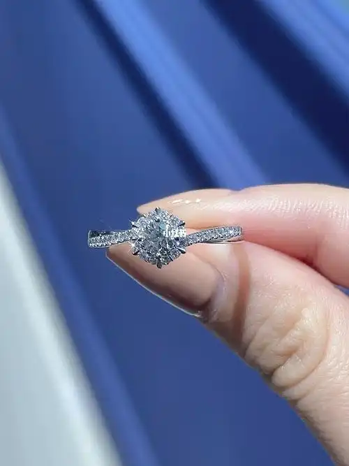 显大款钻戒推荐