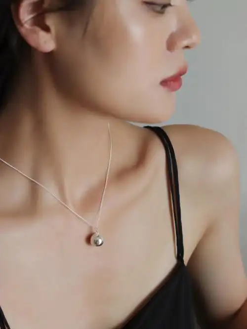 小众平价项链圆球吊坠高级感叠戴项链女