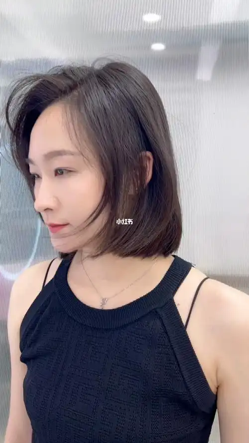 齐肩短发