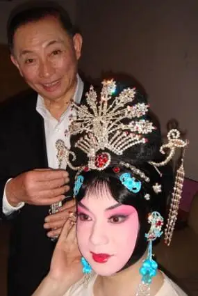 胡文阁与师傅梅葆玖