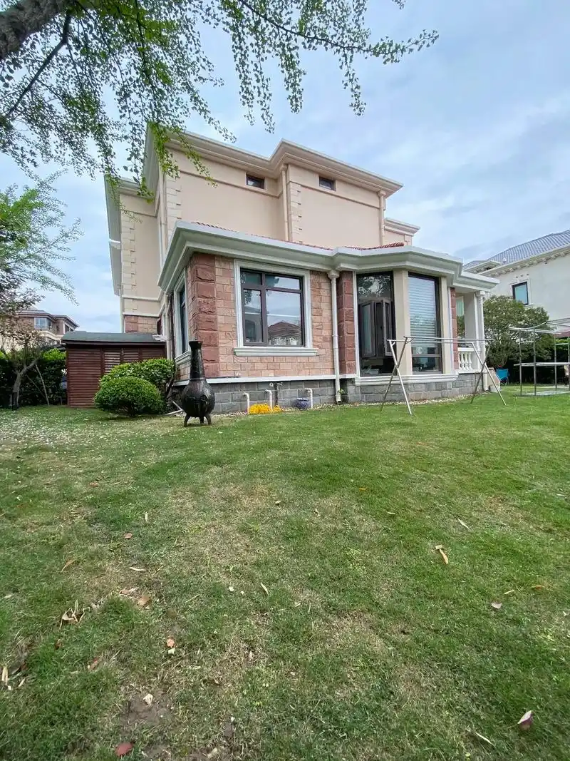 东方别墅临河独栋 255.6