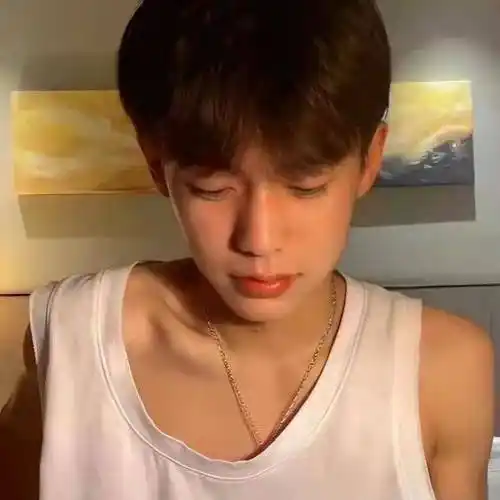 男生头像余庆伟