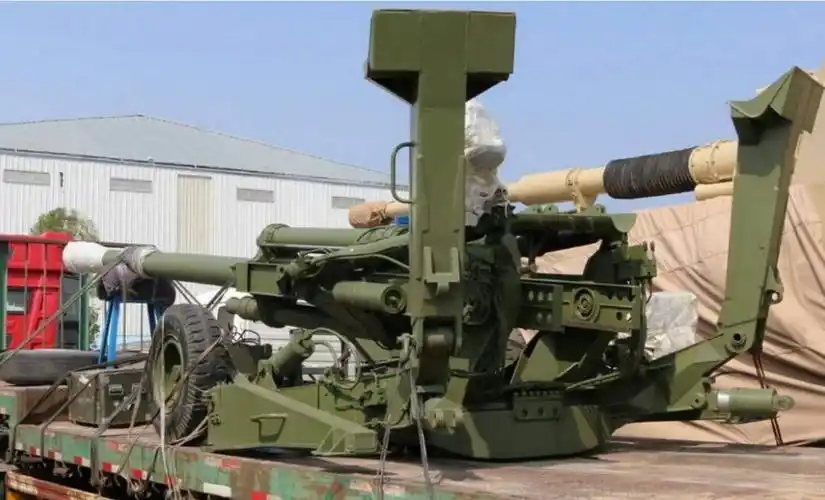 sfh18式150毫米榴弹炮口径为150毫米,射程超过13000米,是世界上第一种