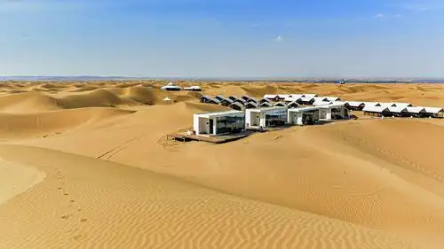 巜沙漠新景一一沙坡头星星酒店》