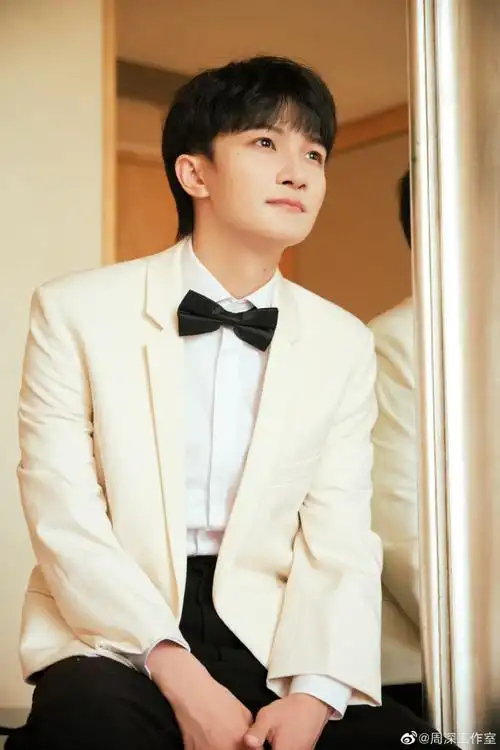 周深灯火里的中国##周深现场完整版灯火里的中国##周深新歌如许