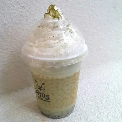 宇治抹茶红豆欧蕾 - 加鲜奶油