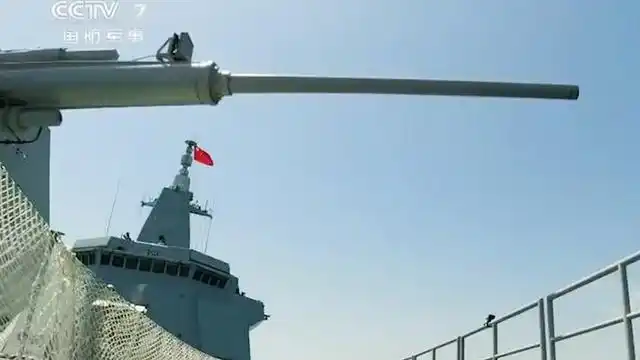 055型驱逐舰主炮有多猛?抬头还能防空|舰炮|主炮|驱逐舰_新浪新闻