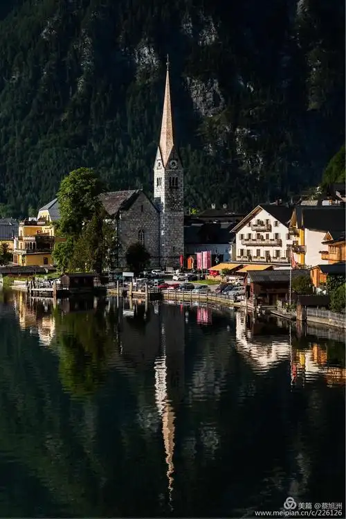 在奥地利拥吻天堂小镇