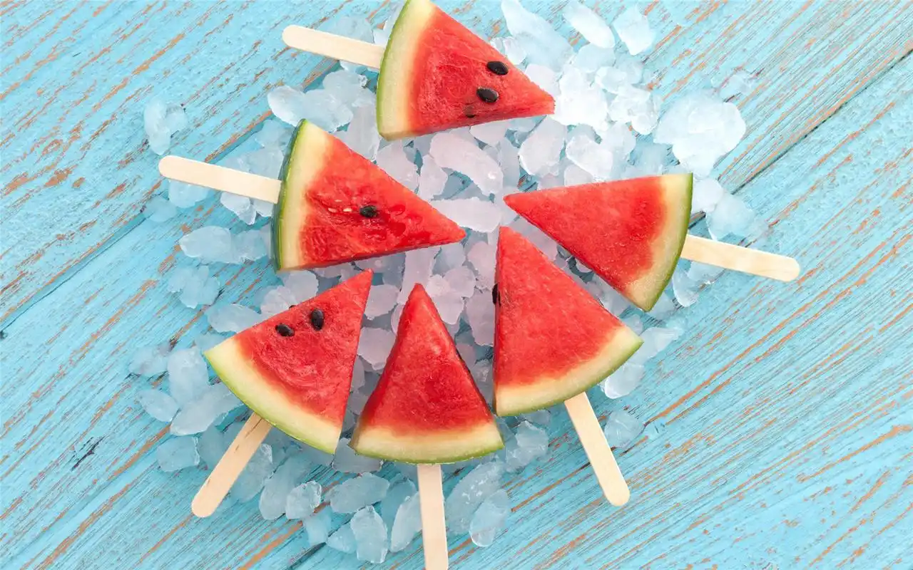 清凉夏日西瓜高清桌面壁纸