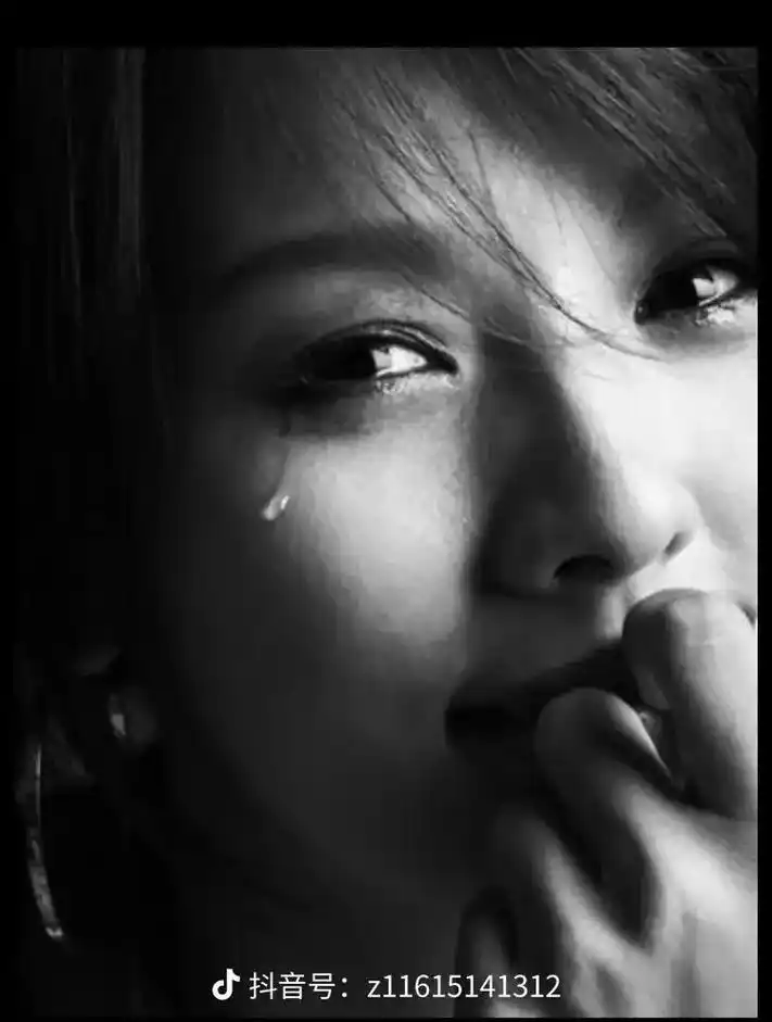落泪 #写真情绪片 - 抖音