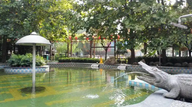 西安秦龙温泉酒店