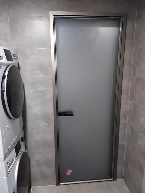 油砂玻璃门秒杀长虹了