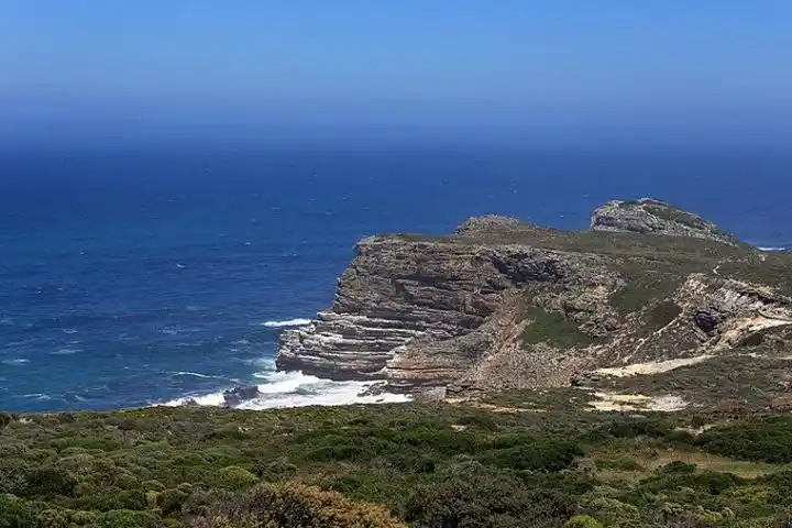 好望角意思是美好希望的海角最初称风暴角是位于非洲西南端非常著名的
