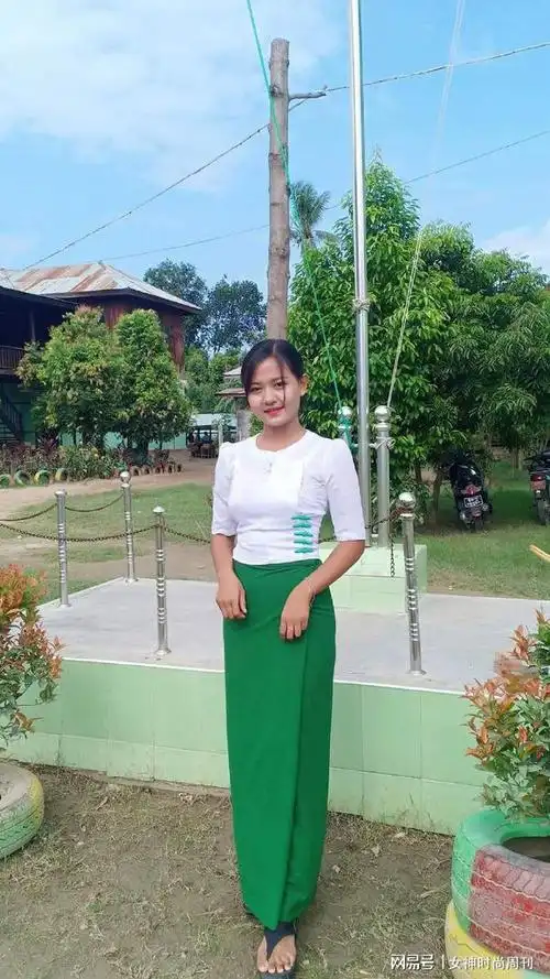 缅甸中缅边境果敢老街美女合辑