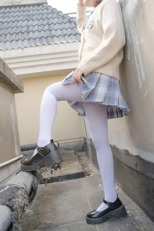 森萝财团写真 月下005 小夜 白丝 真空80d