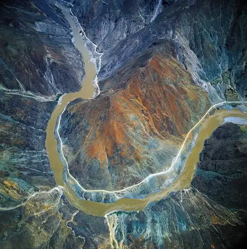 首届中国(铜陵)长江摄影季个展——田捷砚《航拍长江》