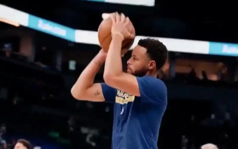 库里的投篮为何这么准?慢动作高清欣赏