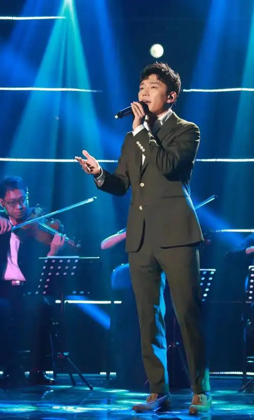 演唱 / 傲日其愣