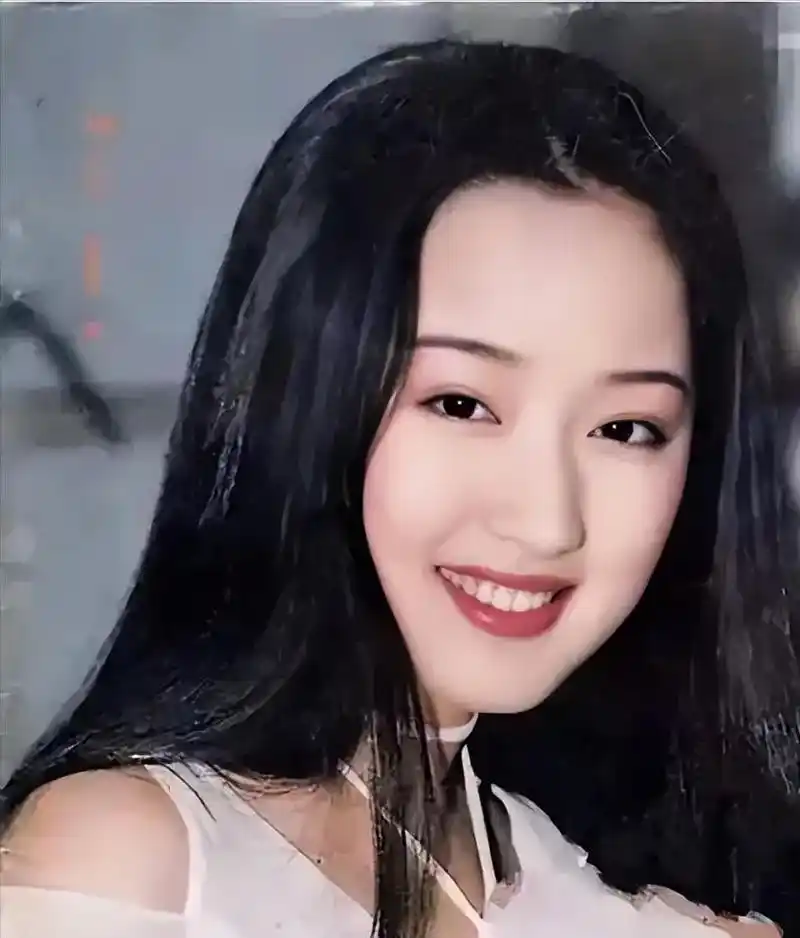 杨钰莹28年后坦言:若当年与毛宁在一起,早已成为妈妈!