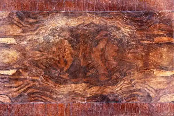 点击输入图片描述(最多30字)3,鬼眼是海南黄花梨独有的纹理,但是这种